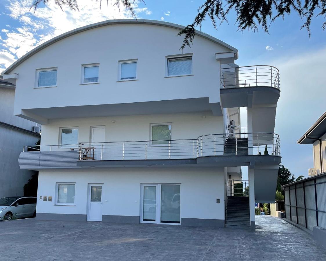 Apartmaji Meduza 2 Apartment Izola Exterior photo