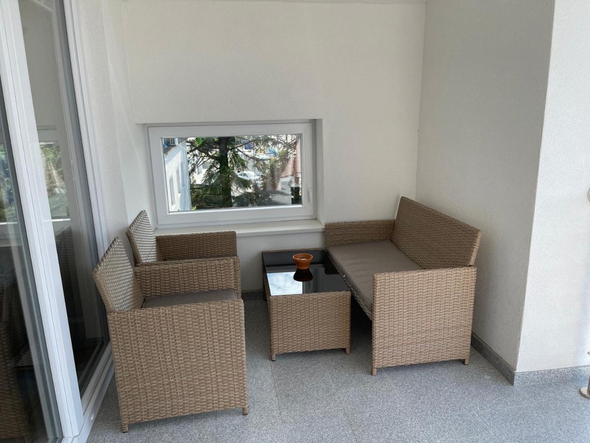 Apartmaji Meduza 2 Apartment Izola Exterior photo